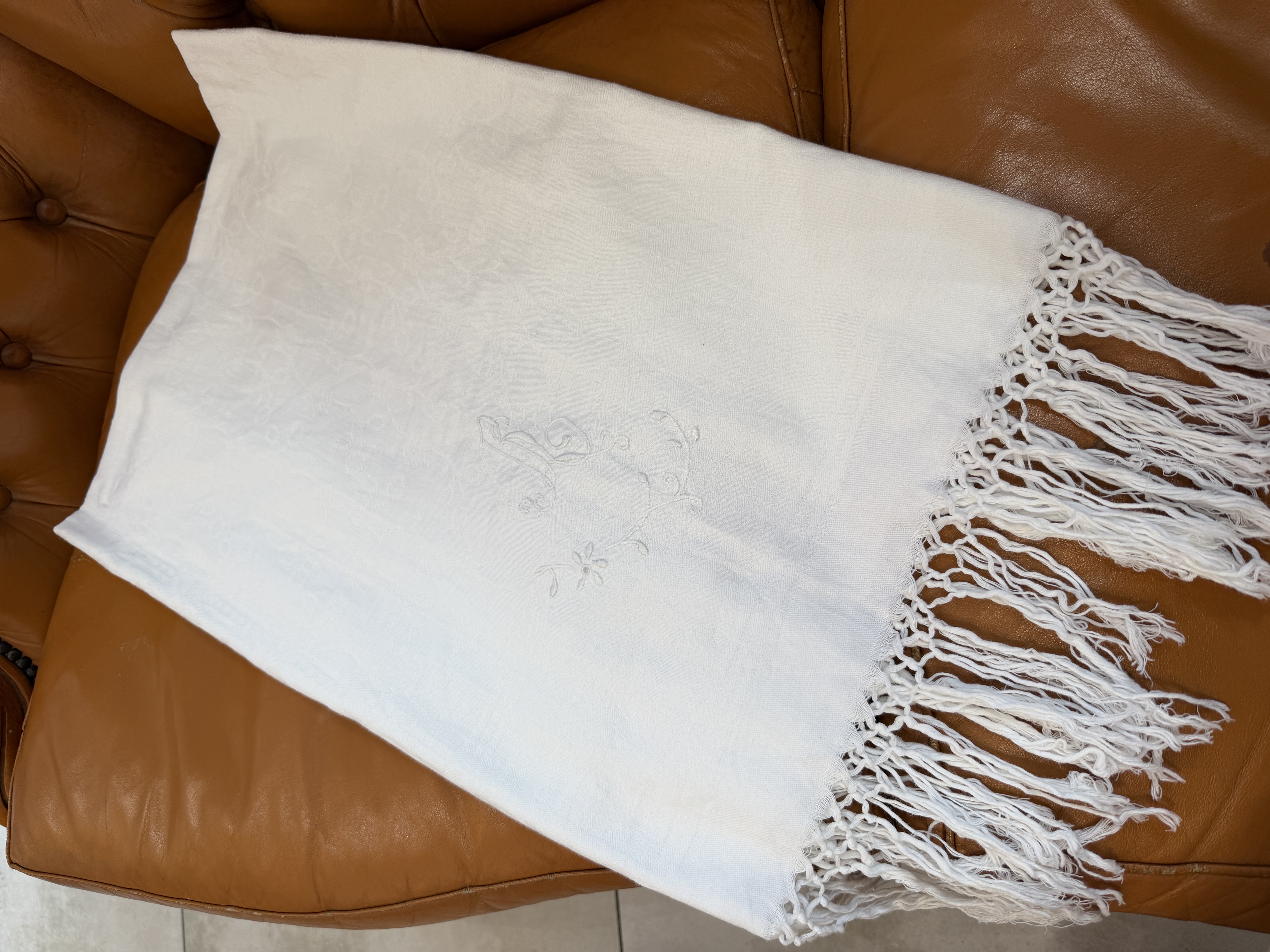 Antyczny lniany ręcznik z monogramem RL haft ręczny frędzle adamaszek vintage