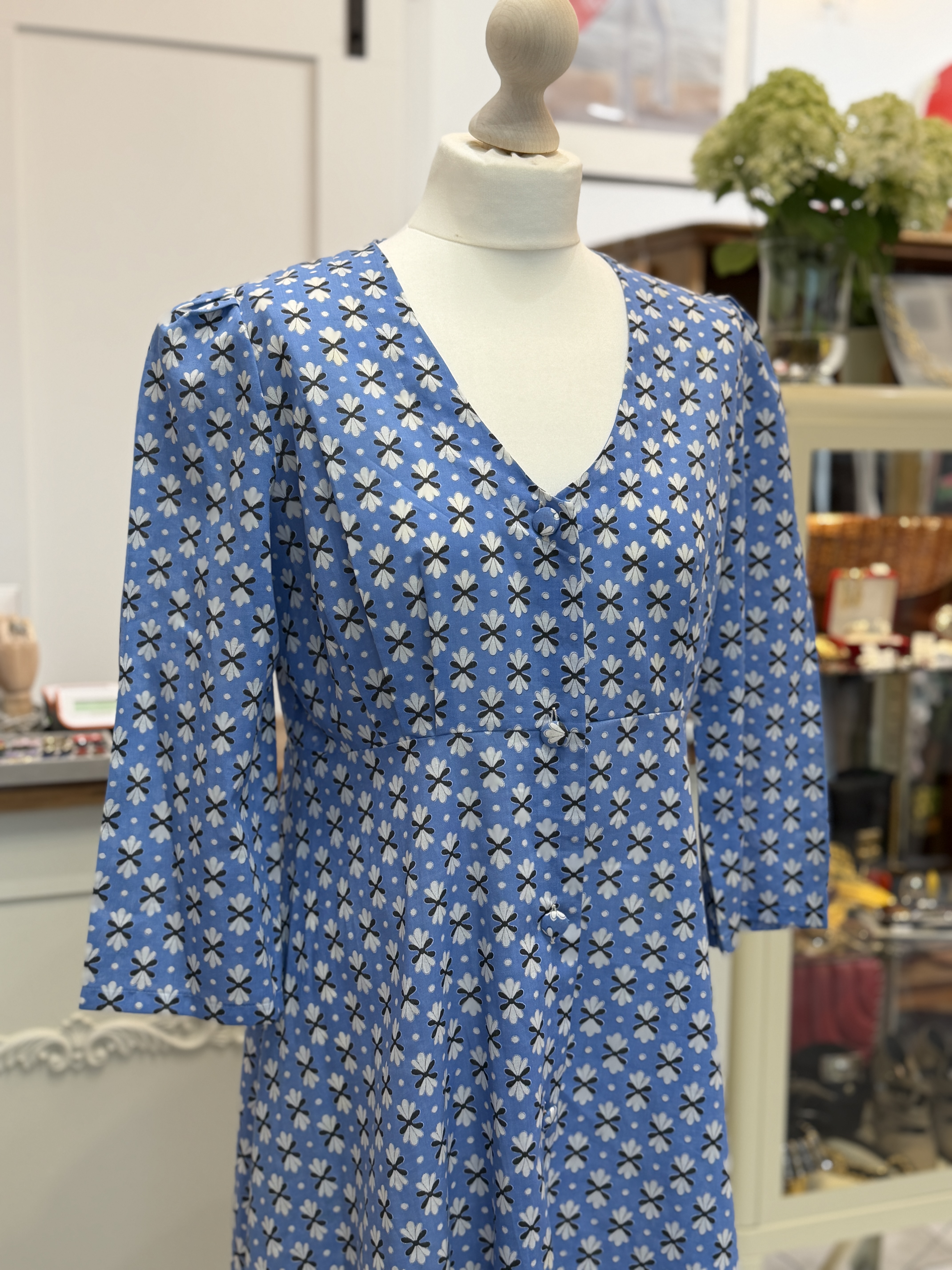 Sukienka vintage bawełniana midi niebieska kwiaty guziki L XL retro (2)