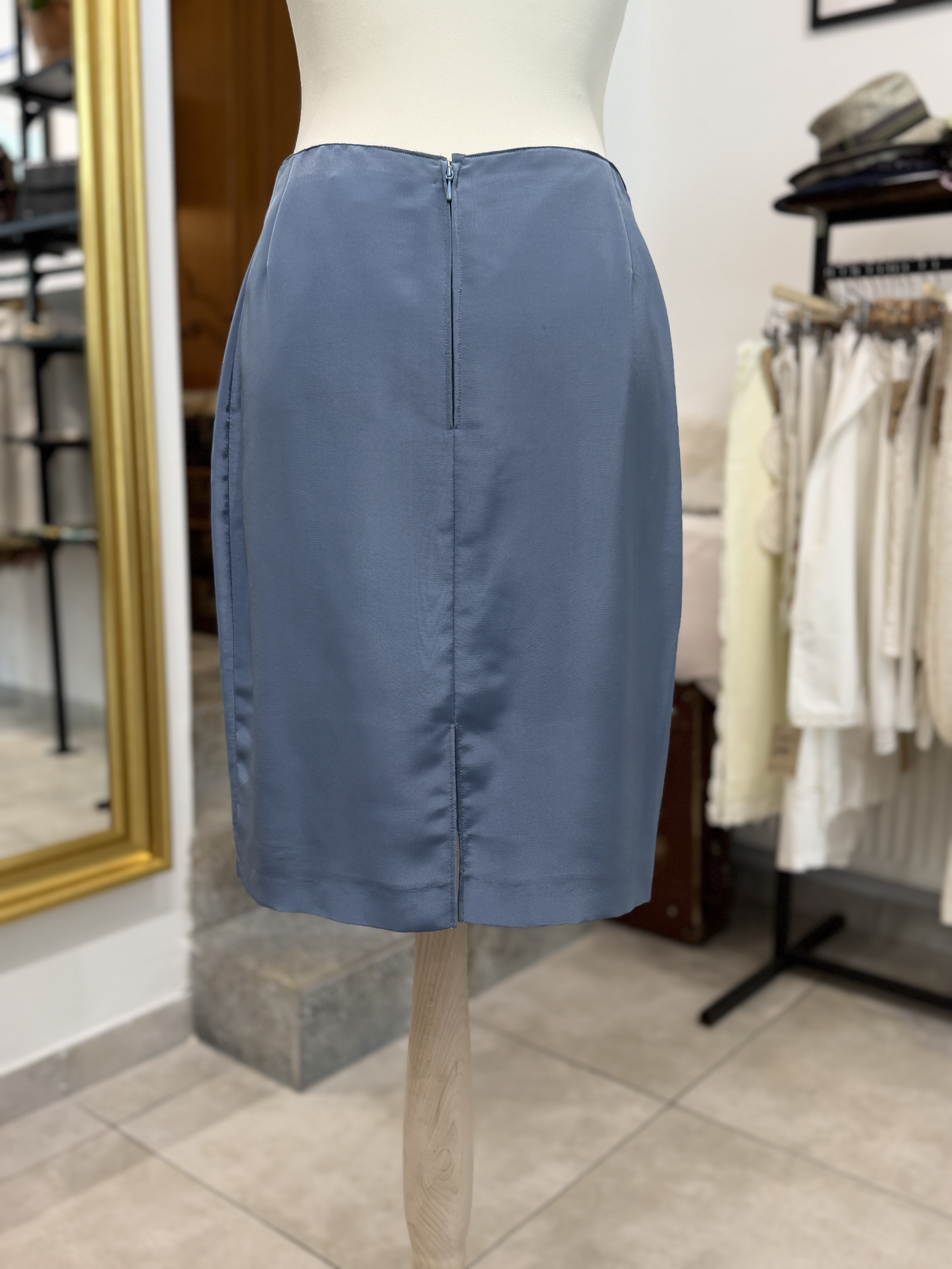 Włoska spódnica ołówkowa Made in Italy błękitna klasyczna M/L (4)