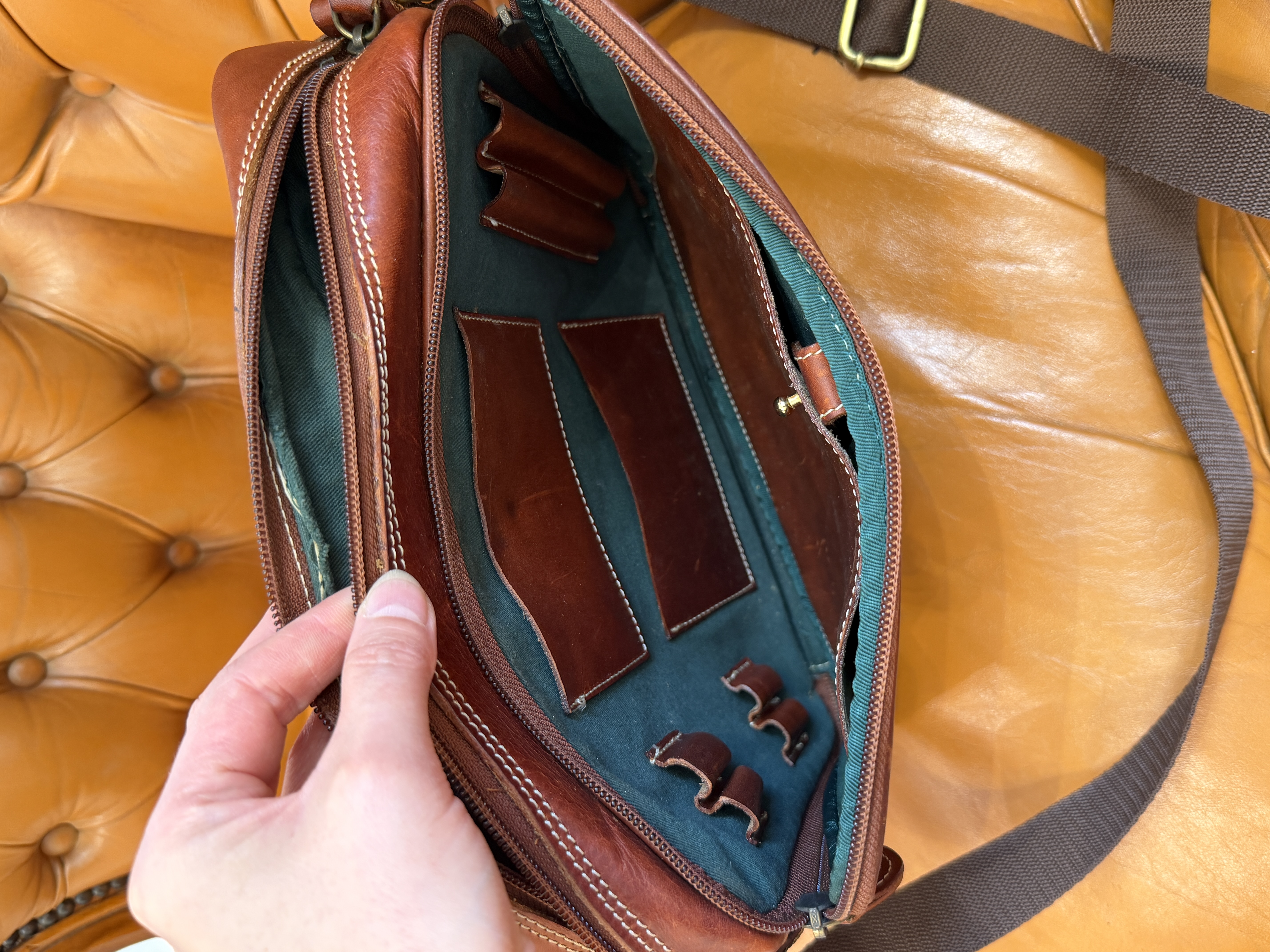 Włoska skórzana torba vintage Henry & Martin’s Made in Italy brązowa listonoszka (8)