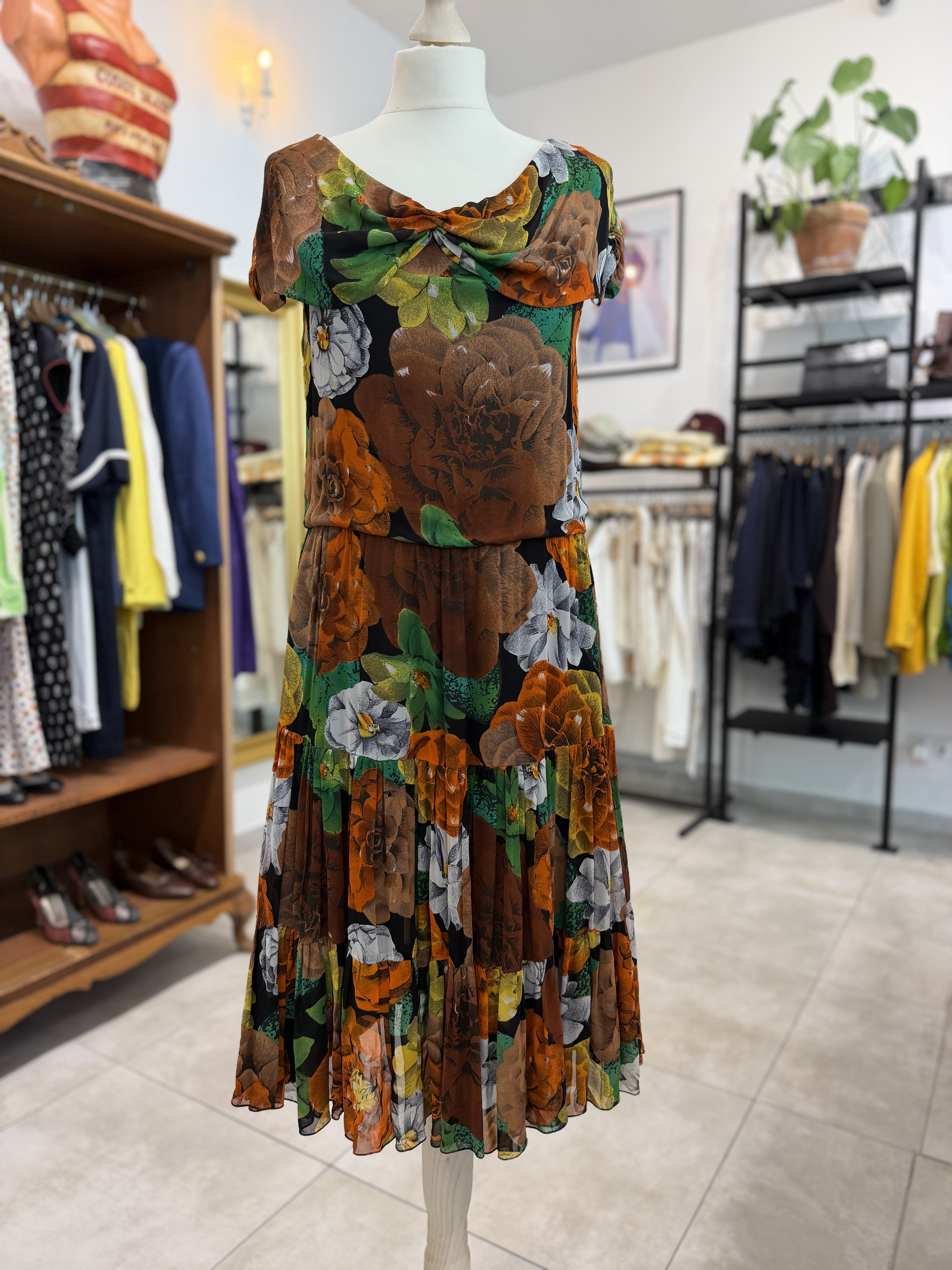 Sukienka vintage midi w duże kwiaty falbany 80s boho M (2)