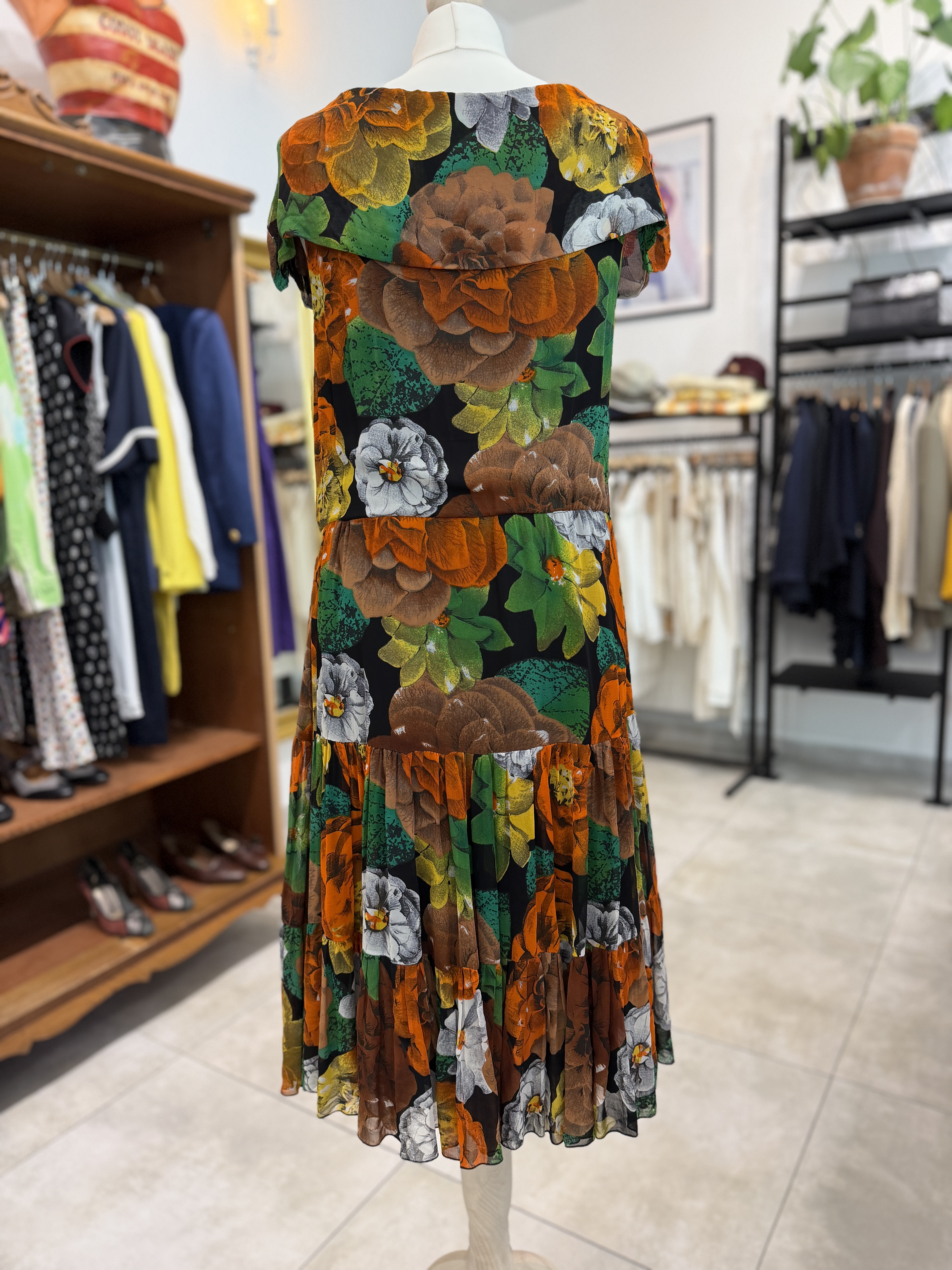 Sukienka vintage midi w duże kwiaty falbany 80s boho M (6)
