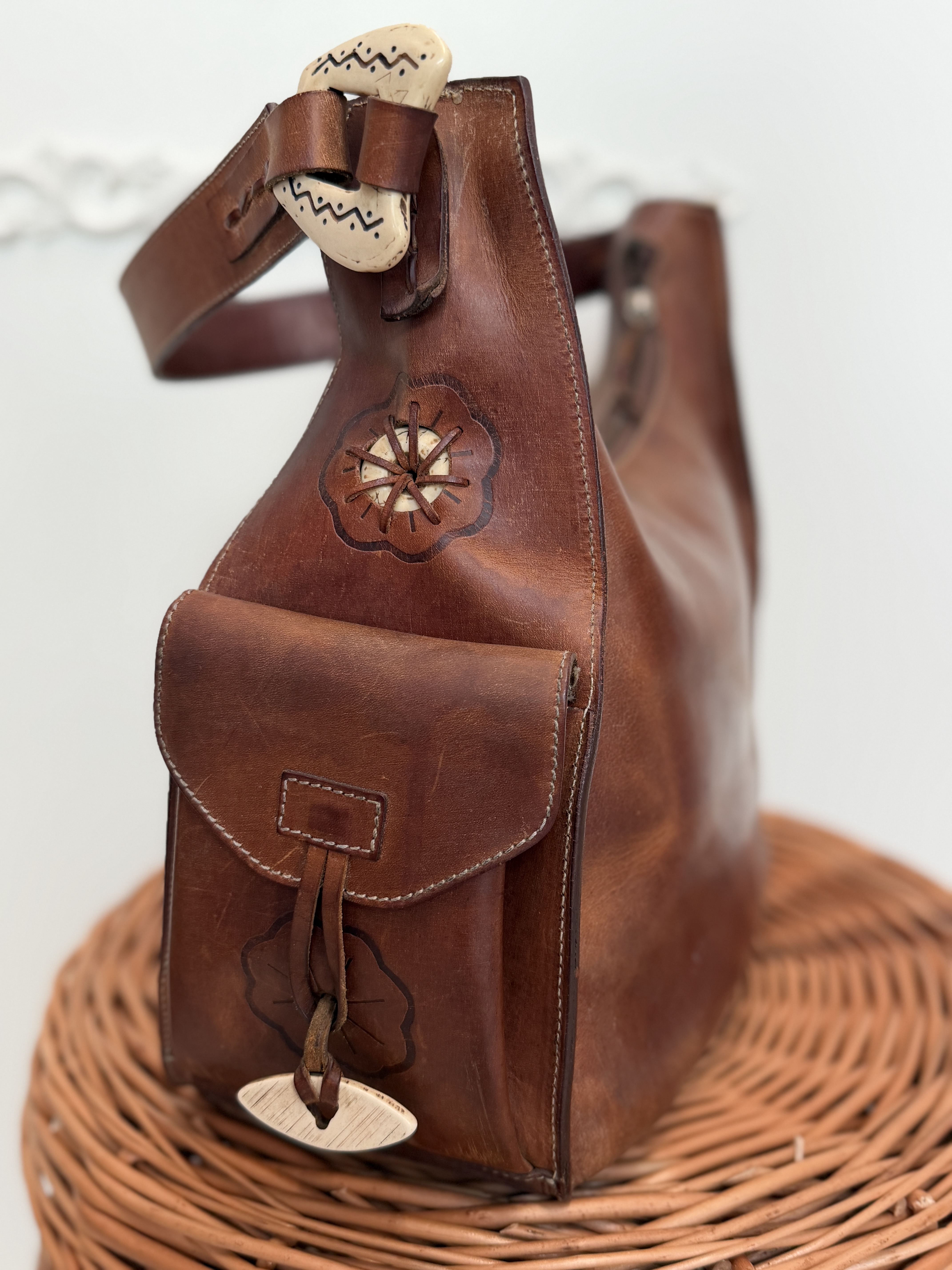 Vintage Byblos skórzana torebka hobo brązowa Made in Italy lata 90. (14)