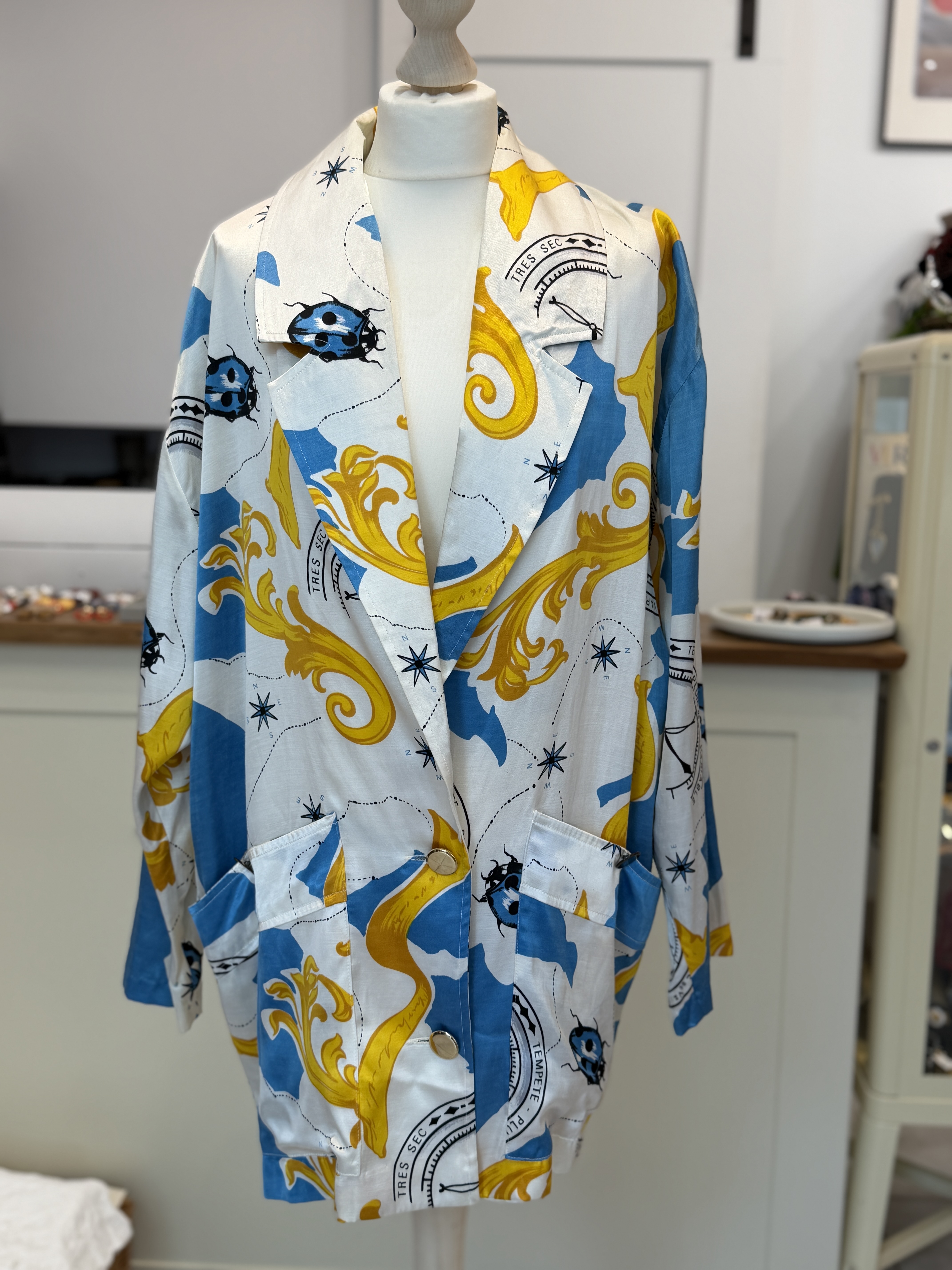 Marynarka vintage oversize satynowa artystyczny print mapa kompas barok (5)