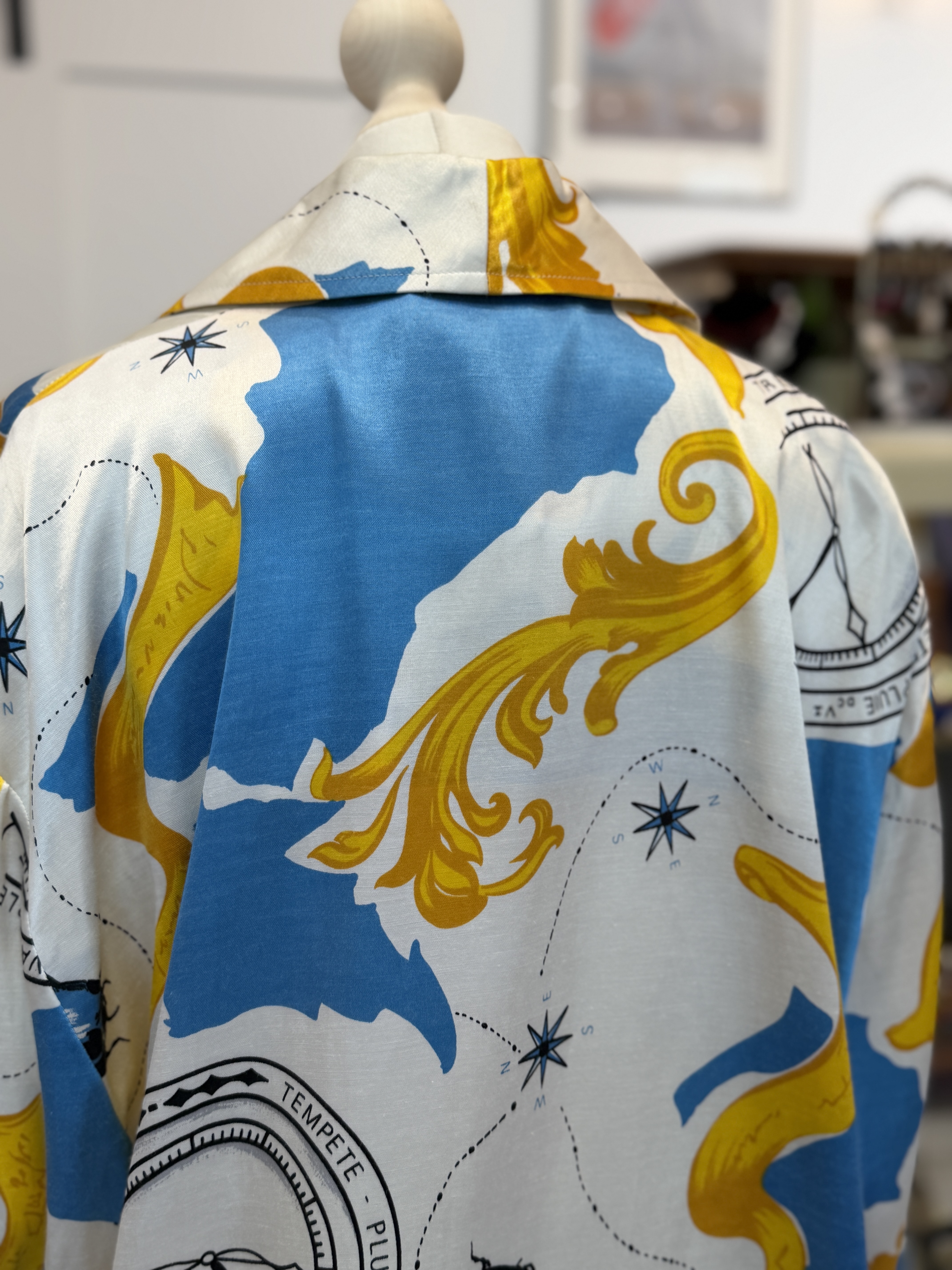 Marynarka vintage oversize satynowa artystyczny print mapa kompas barok (9)